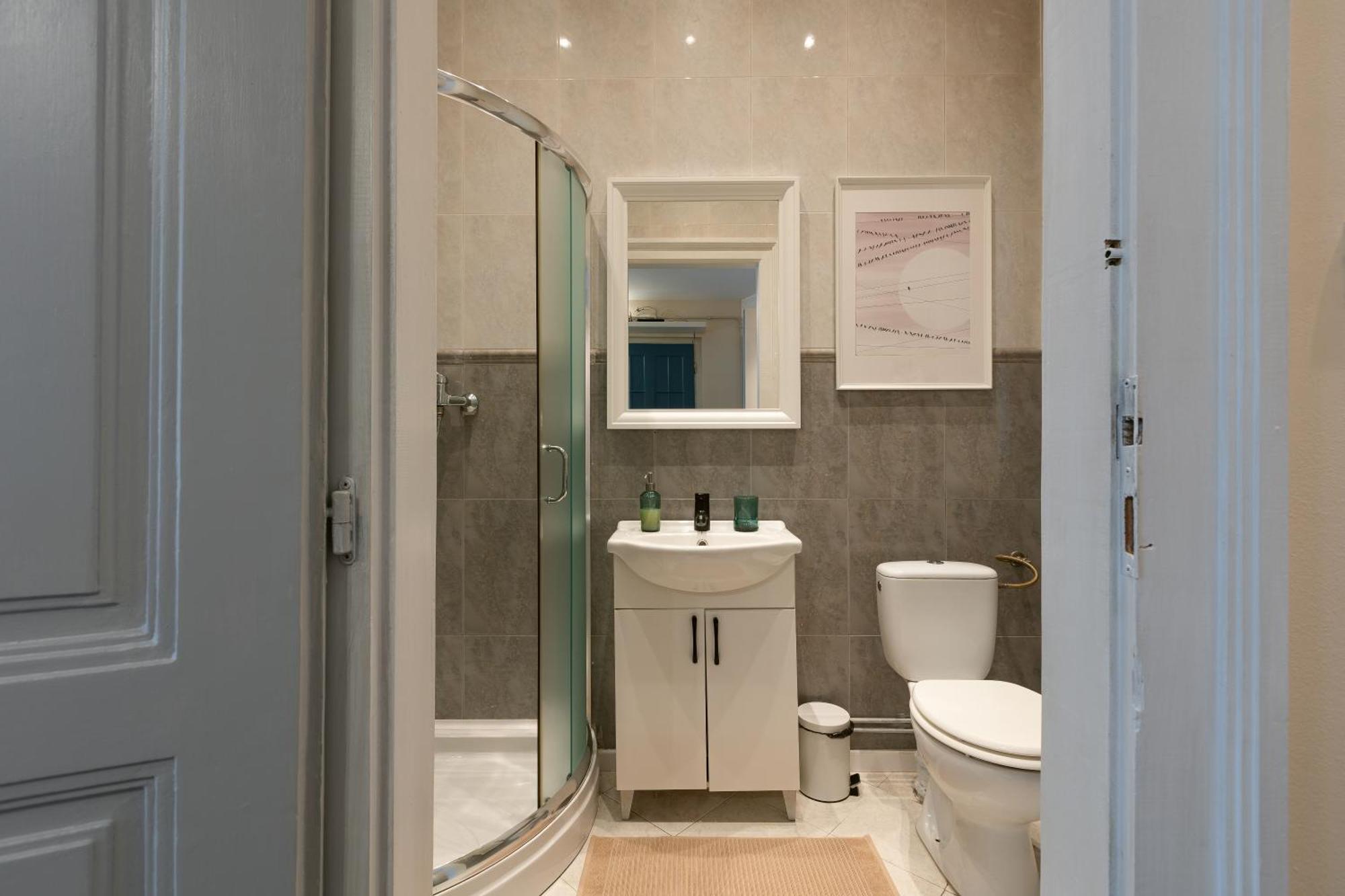 Central Charm - 2Br Apartment 티미쇼아라 외부 사진