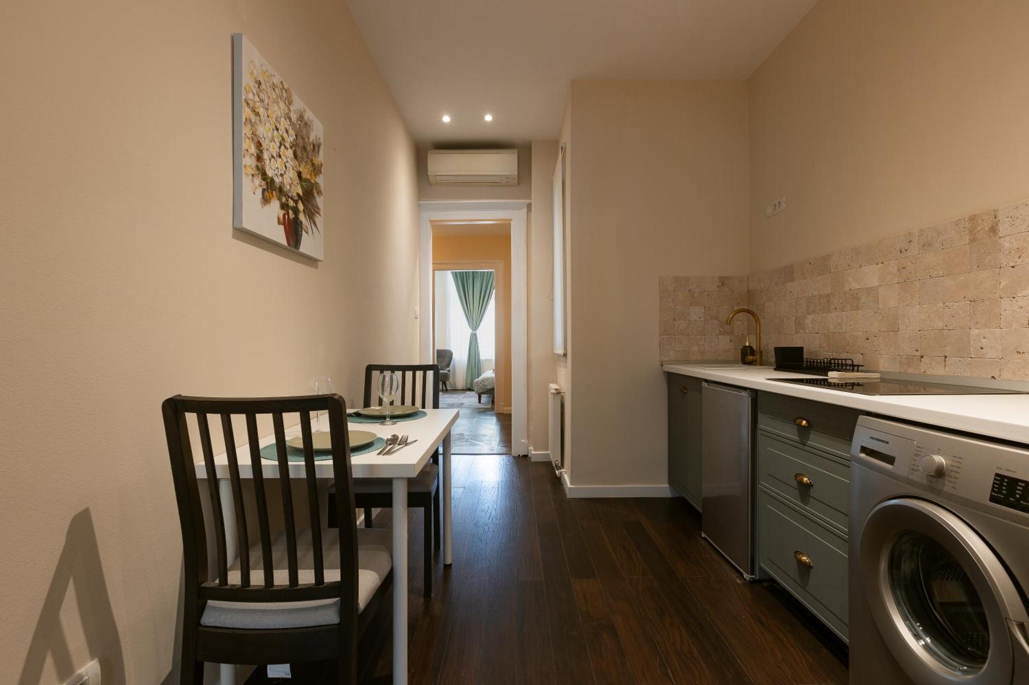 Central Charm - 2Br Apartment 티미쇼아라 외부 사진