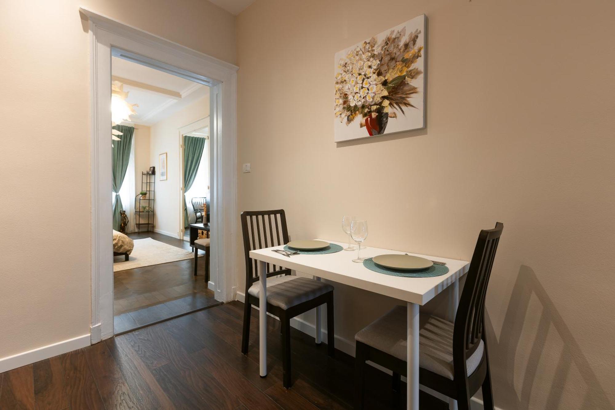 Central Charm - 2Br Apartment 티미쇼아라 외부 사진