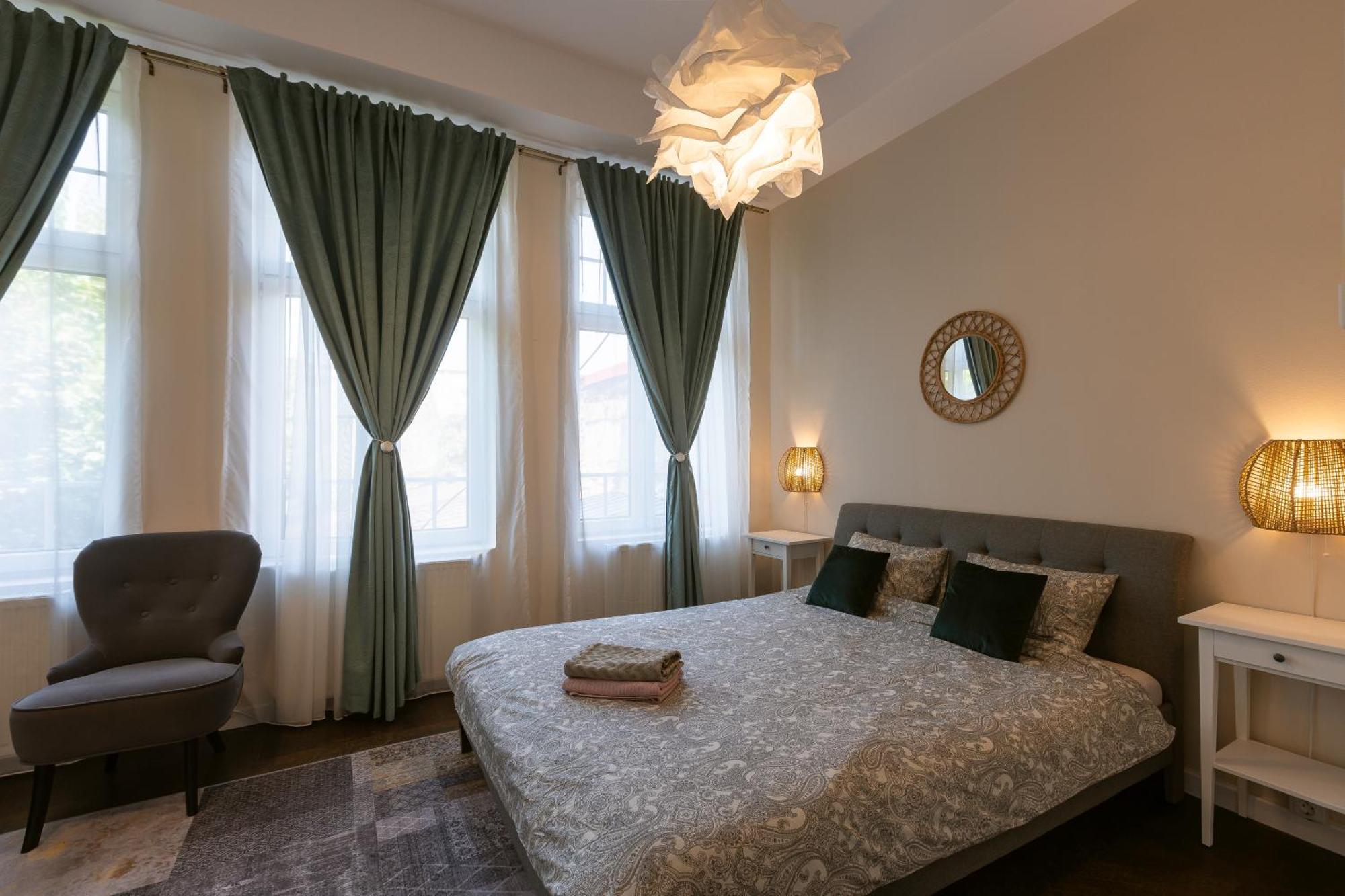 Central Charm - 2Br Apartment 티미쇼아라 외부 사진